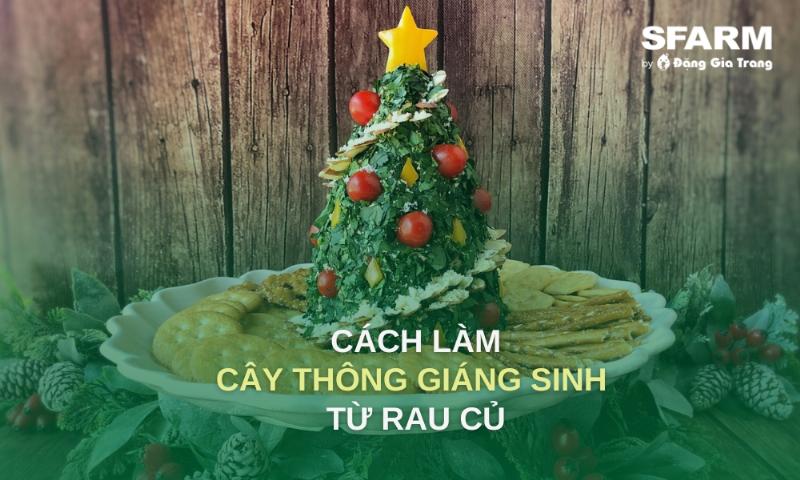 Người làm vườn đang thực hiện cách trộn đất trồng cây Mai Hoa Đăng bằng tay hoặc dụng cụ làm vườn, thể hiện sự kết hợp các nguyên liệu.